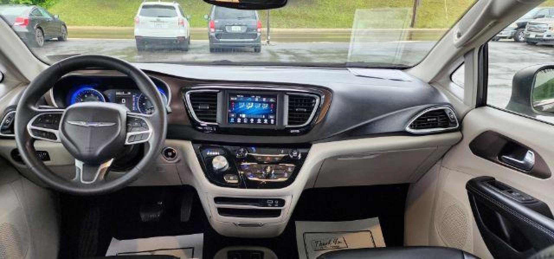 2020 GRAY /Alloy/Black Chrysler Voyager LXI (2C4RC1DG9LR) with an 3.6L V6 engine, AT transmission, located at 353 S. Mineral St., Keyser, WV, 26726, (304) 788-7887, 39.436451, -78.981674 - Photo#7