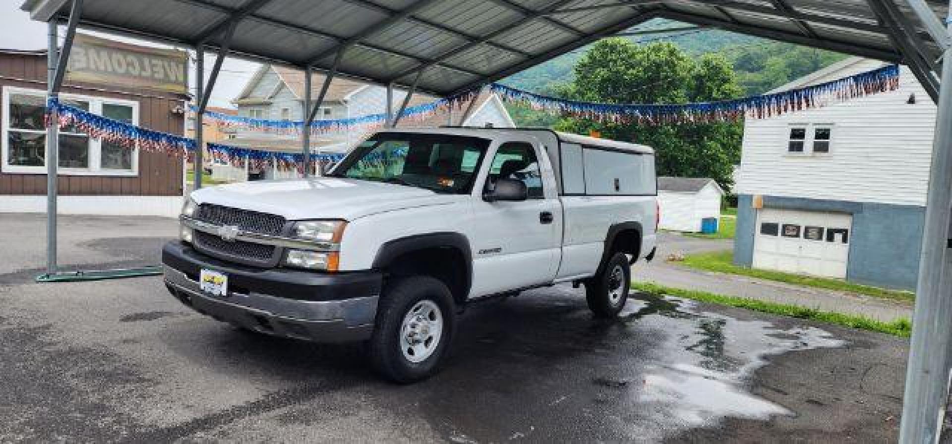 2003 WHITE /Dark Charcoal Chevrolet Silverado 2500HD Work Truck (1GCHK24U23E) with an 6.0L V8 engine, AT transmission, located at 353 S. Mineral St., Keyser, WV, 26726, (304) 788-7887, 39.436451, -78.981674 - Photo#2