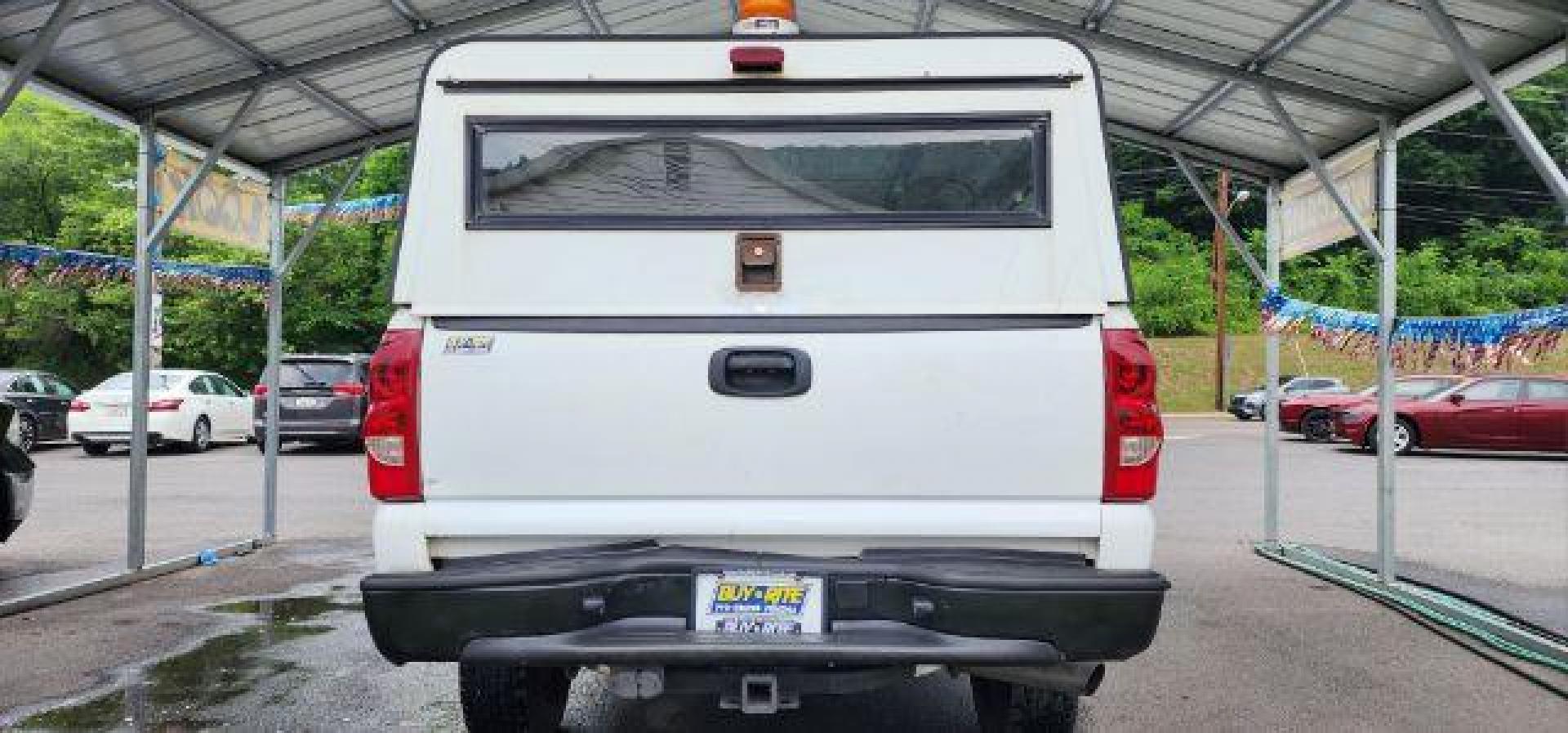 2003 WHITE /Dark Charcoal Chevrolet Silverado 2500HD Work Truck (1GCHK24U23E) with an 6.0L V8 engine, AT transmission, located at 353 S. Mineral St., Keyser, WV, 26726, (304) 788-7887, 39.436451, -78.981674 - Photo#8