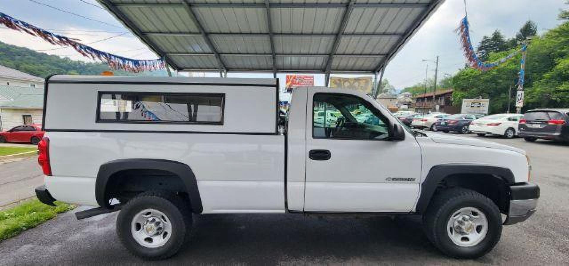 2003 WHITE /Dark Charcoal Chevrolet Silverado 2500HD Work Truck (1GCHK24U23E) with an 6.0L V8 engine, AT transmission, located at 353 S. Mineral St., Keyser, WV, 26726, (304) 788-7887, 39.436451, -78.981674 - Photo#11