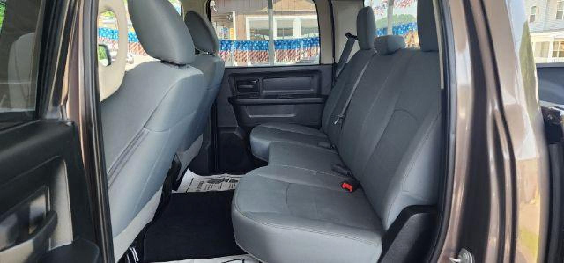 2018 BROWN /Black/Diesel Gray, vinyl RAM 1500 Tradesman Crew Cab LWB 4WD (1C6RR7ST2JS) with an 5.7 V8 engine, AT transmission, located at 353 S. Mineral St., Keyser, WV, 26726, (304) 788-7887, 39.436451, -78.981674 - Photo#7