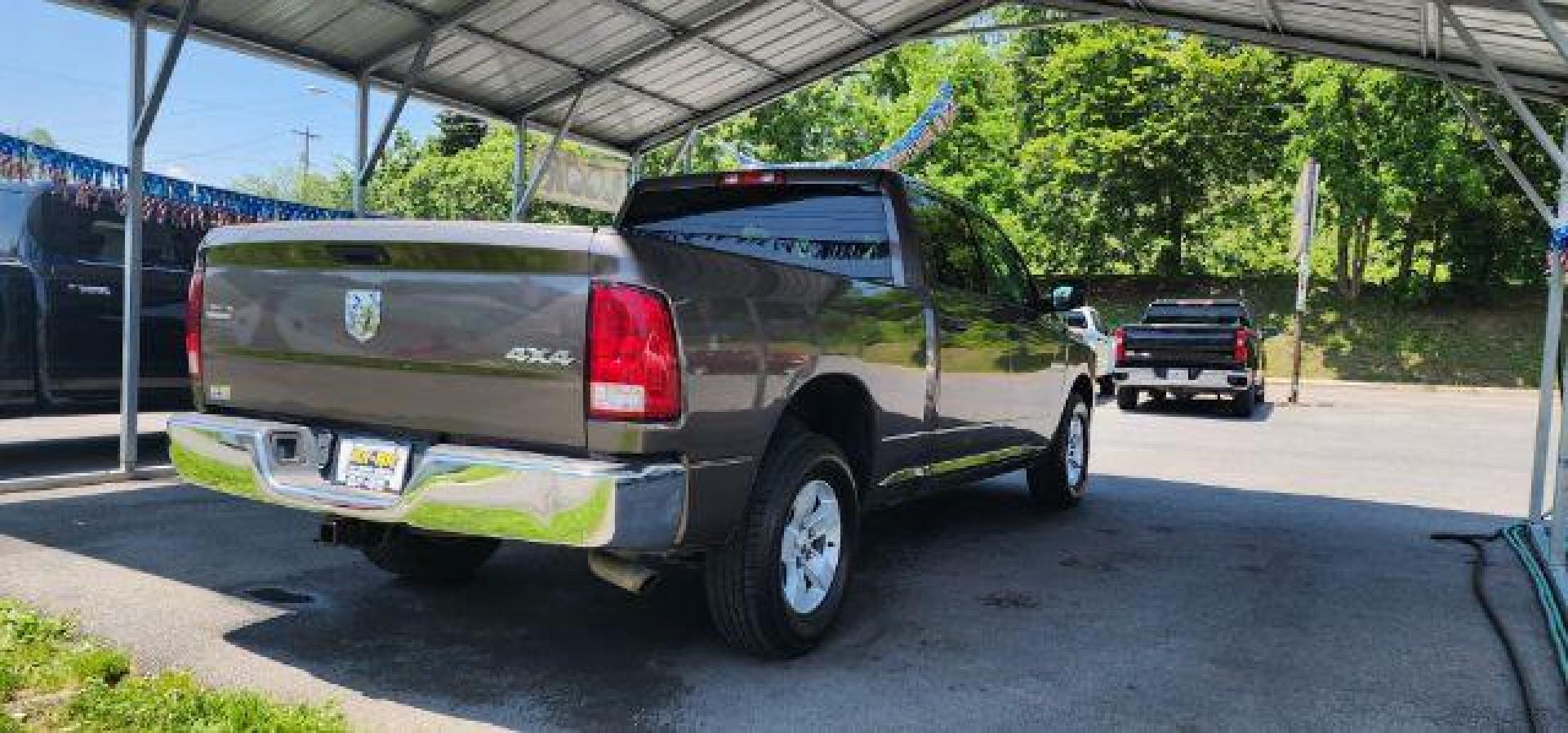 2018 BROWN /Black/Diesel Gray, vinyl RAM 1500 Tradesman Crew Cab LWB 4WD (1C6RR7ST2JS) with an 5.7 V8 engine, AT transmission, located at 353 S. Mineral St., Keyser, WV, 26726, (304) 788-7887, 39.436451, -78.981674 - Photo#11