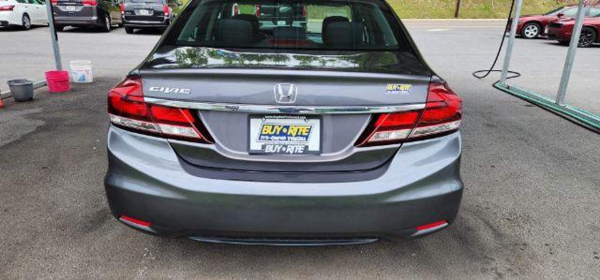 2015 GRAY /Black, cloth Honda Civic LX Sedan CVT (19XFB2F50FE) with an 1.8L L4 engine, CVT transmission, located at 353 S. Mineral St., Keyser, WV, 26726, (304) 788-7887, 39.436451, -78.981674 - Photo#9