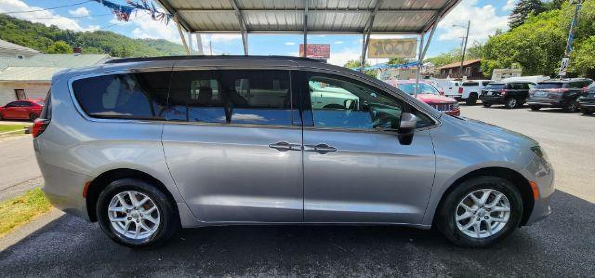 2020 SILVER /Alloy/Black Chrysler Voyager LXI (2C4RC1DG0LR) with an 3.6L V6 engine, AT transmission, located at 353 S. Mineral St., Keyser, WV, 26726, (304) 788-7887, 39.436451, -78.981674 - Photo#13