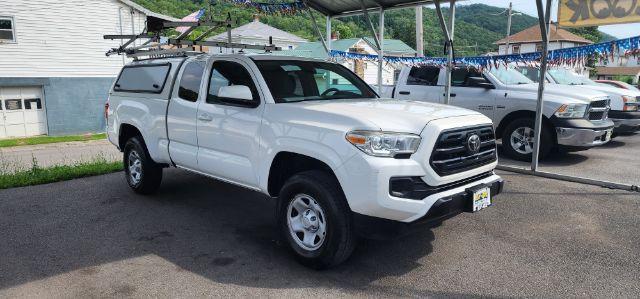 photo of 2019 Toyota Tacoma SR