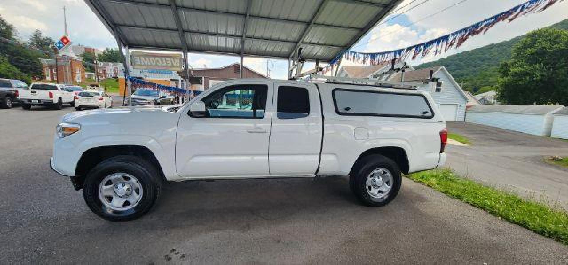 2019 WHITE /Cement Gray Toyota Tacoma SR (5TFSX5EN3KX) with an 2.7 L4 engine, AT transmission, located at 353 S. Mineral St., Keyser, WV, 26726, (304) 788-7887, 39.436451, -78.981674 - Photo#3
