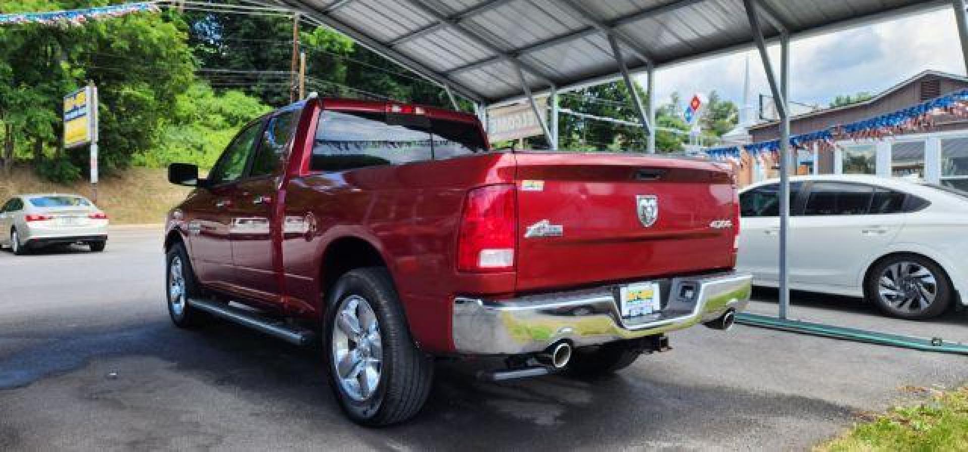 2015 RED /Cloth Ram 1500 SLT (1C6RR7GT9FS) with an HEMI 5.7L V-8 engine, AT transmission, located at 353 S. Mineral St., Keyser, WV, 26726, (304) 788-7887, 39.436451, -78.981674 - Photo#8