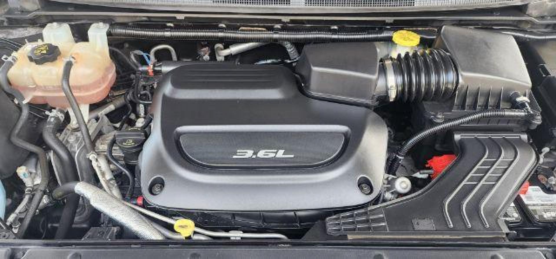 2017 GRAY /Leather Black CHRYSLER PACIFICA TRG (2C4RC1EG1HR) with an 3.6L V6 engine, AT transmission, located at 353 S. Mineral St., Keyser, WV, 26726, (304) 788-7887, 39.436451, -78.981674 - Photo#16