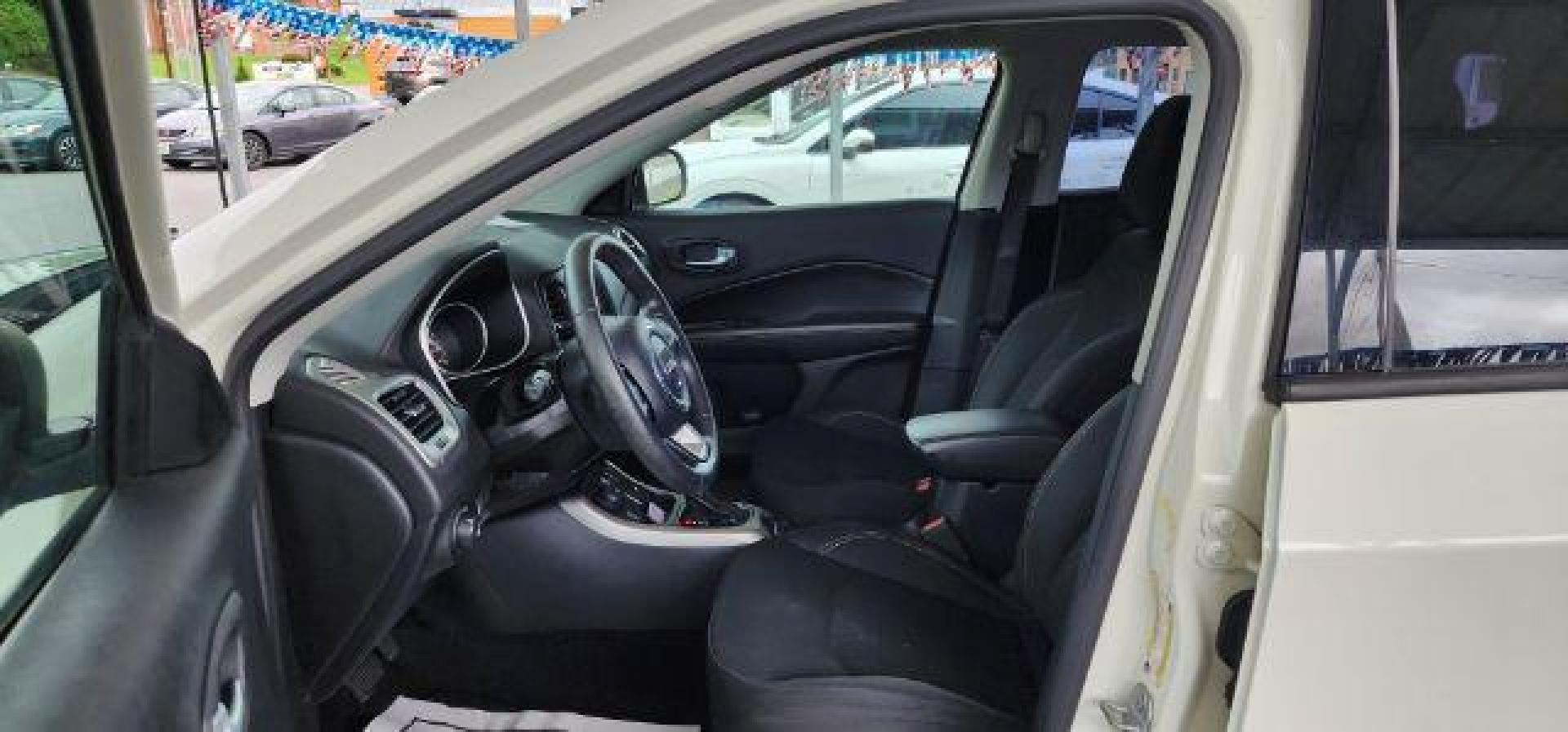 2018 WHITE /Black Jeep Compass Sport 4x4 (3C4NJDAB6JT) with an 2.4L L4 engine, AT transmission, located at 353 S. Mineral St., Keyser, WV, 26726, (304) 788-7887, 39.436451, -78.981674 - Photo#4