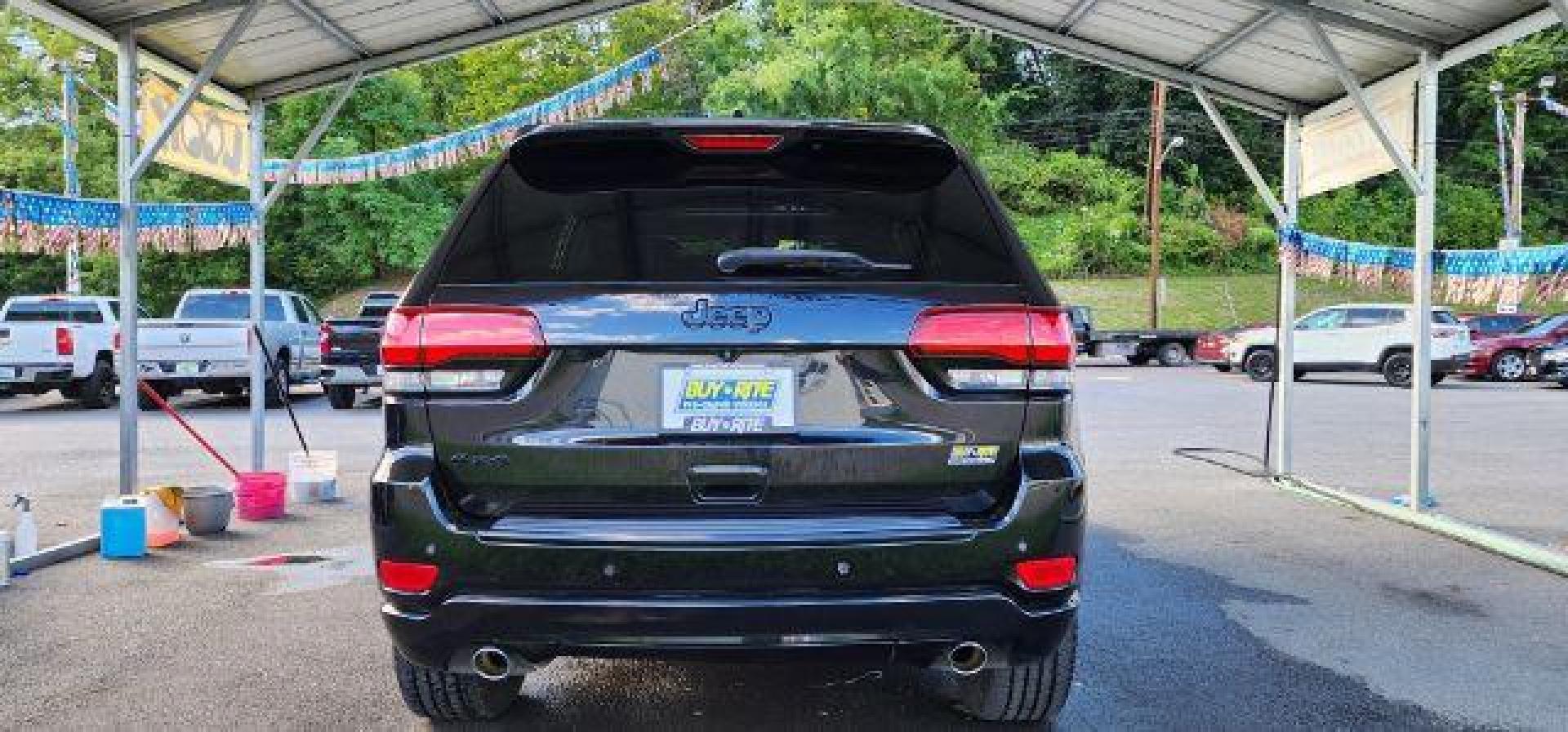 2015 BLACK /Black Jeep Grand Cherokee Altitude (1C4RJFAG4FC) with an 3.6L V6 engine, AT transmission, located at 353 S. Mineral St., Keyser, WV, 26726, (304) 788-7887, 39.436451, -78.981674 - Photo#9