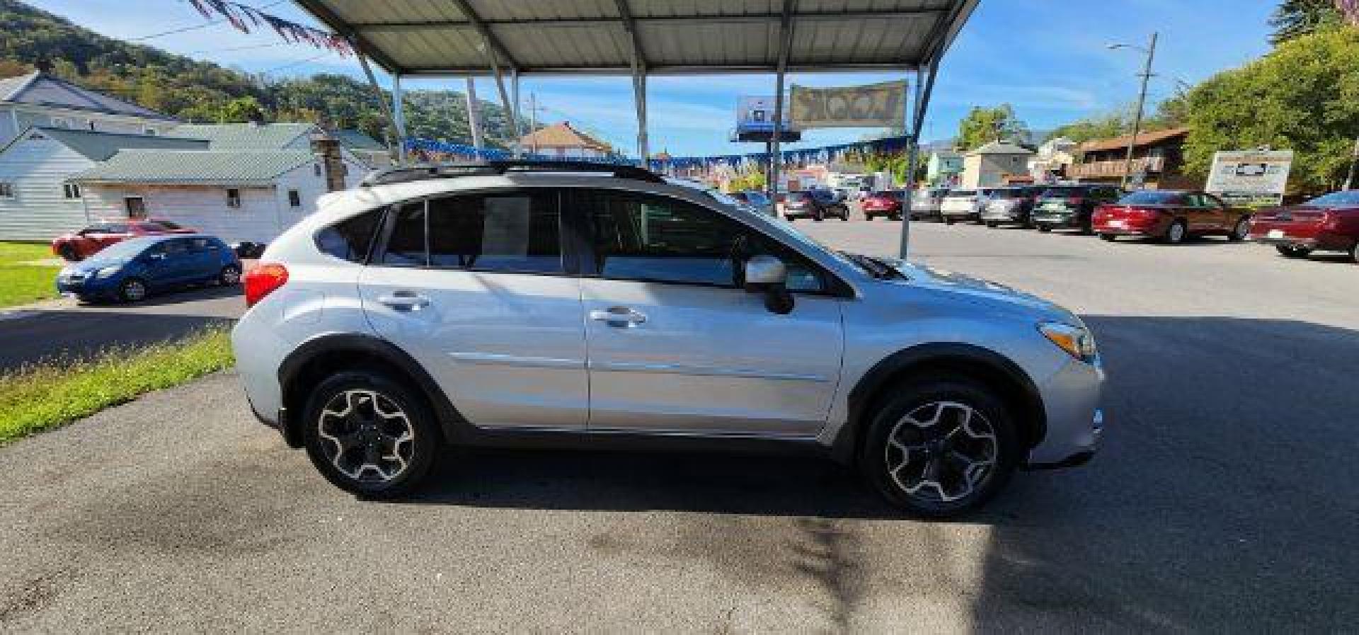 2013 SILVER /Black Subaru XV Crosstrek 2.0i Limited (JF2GPAGC8D2) with an 2.0L L4 engine, AT transmission, located at 353 S. Mineral St., Keyser, WV, 26726, (304) 788-7887, 39.436451, -78.981674 - Photo#12