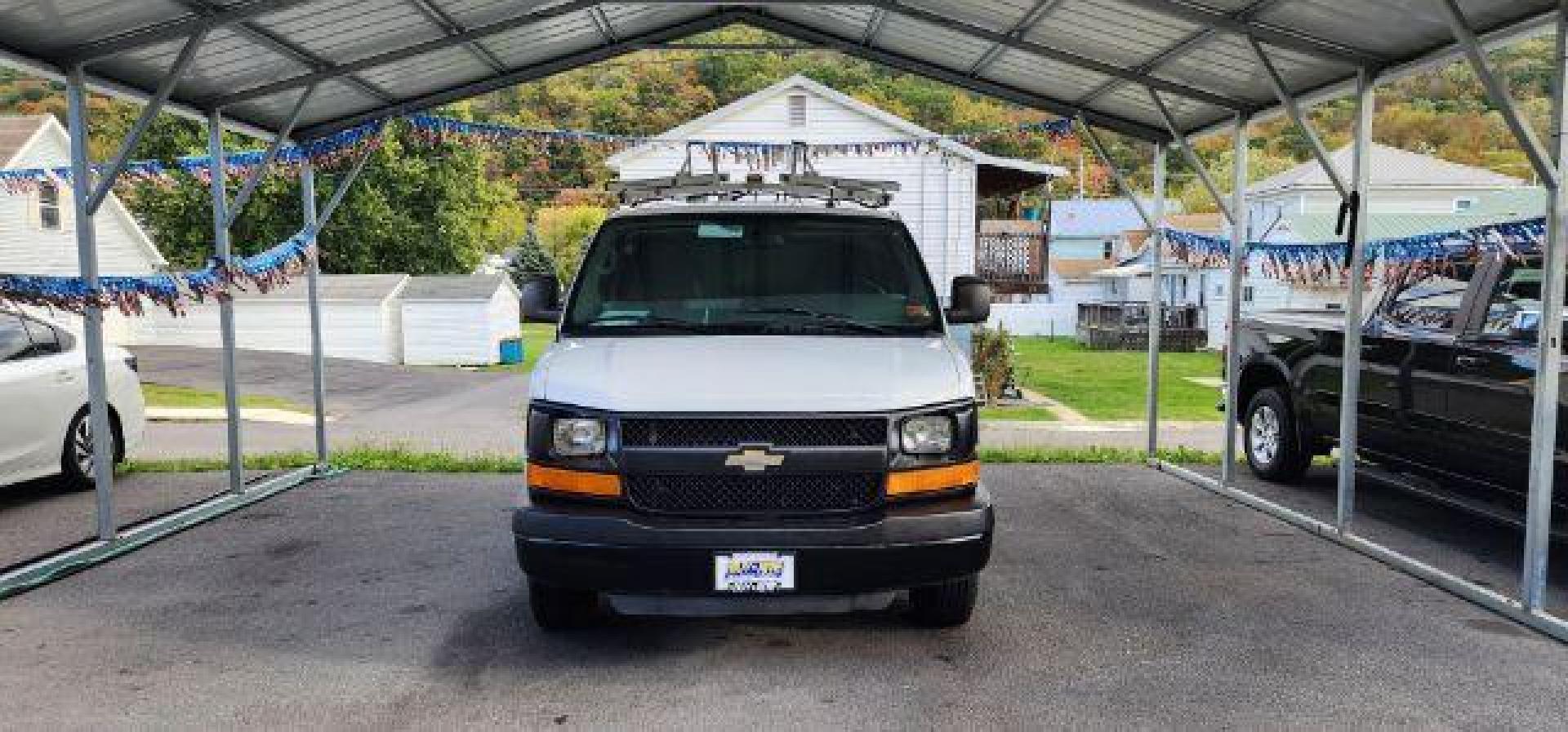 2015 WHITE /Medium Pewter, premium cloth Chevrolet Express 2500 Cargo FFV (1GCWGFCF5F1) with an 4.8L V8 engine, AT transmission, located at 353 S. Mineral St., Keyser, WV, 26726, (304) 788-7887, 39.436451, -78.981674 - FOR A BETTER PRICE CALL PAUL AT 301-268-8150 - Photo#1