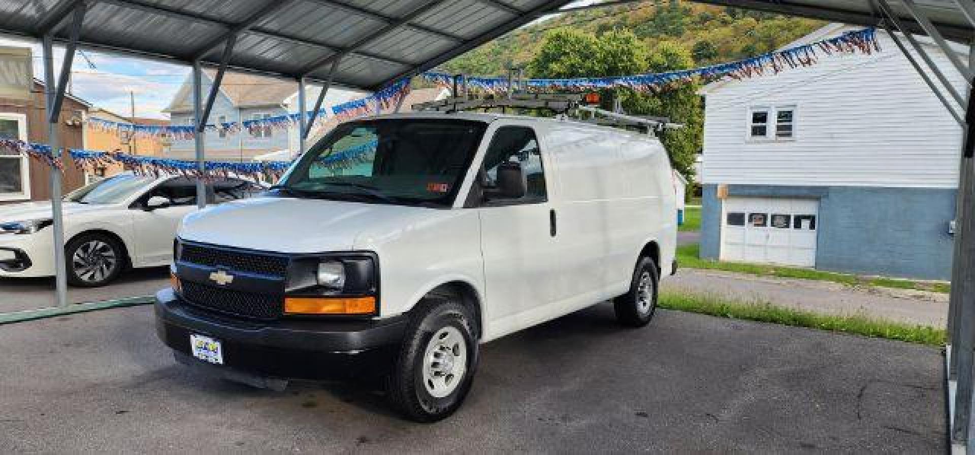 2015 WHITE /Medium Pewter, premium cloth Chevrolet Express 2500 Cargo FFV (1GCWGFCF5F1) with an 4.8L V8 engine, AT transmission, located at 353 S. Mineral St., Keyser, WV, 26726, (304) 788-7887, 39.436451, -78.981674 - FOR A BETTER PRICE CALL PAUL AT 301-268-8150 - Photo#2