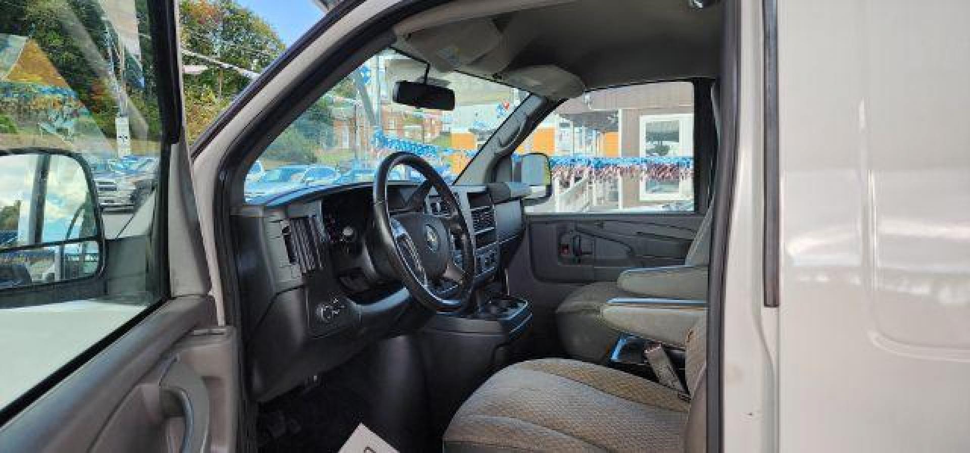 2015 WHITE /Medium Pewter, premium cloth Chevrolet Express 2500 Cargo FFV (1GCWGFCF5F1) with an 4.8L V8 engine, AT transmission, located at 353 S. Mineral St., Keyser, WV, 26726, (304) 788-7887, 39.436451, -78.981674 - FOR A BETTER PRICE CALL PAUL AT 301-268-8150 - Photo#4