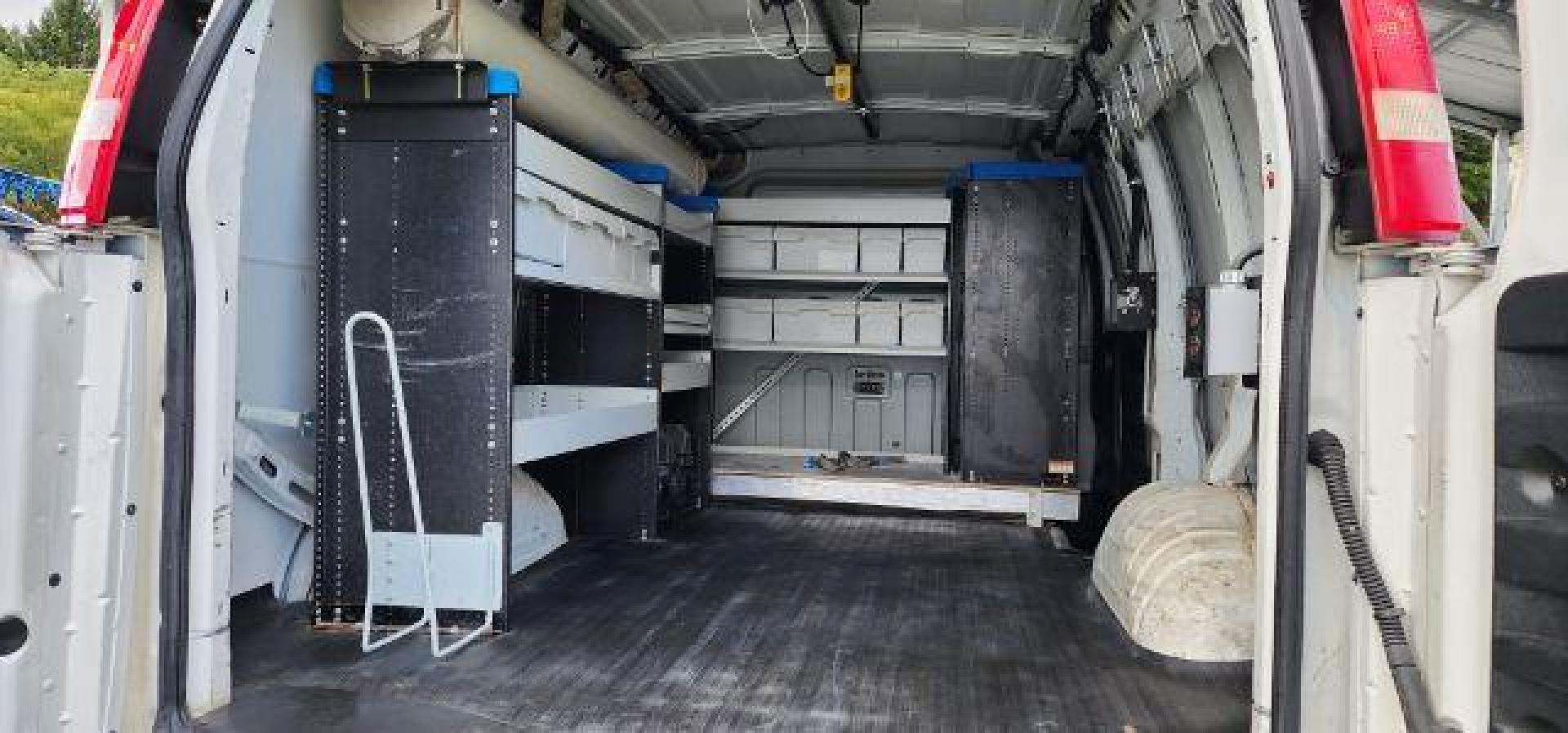 2015 WHITE /Medium Pewter, premium cloth Chevrolet Express 2500 Cargo FFV (1GCWGFCF5F1) with an 4.8L V8 engine, AT transmission, located at 353 S. Mineral St., Keyser, WV, 26726, (304) 788-7887, 39.436451, -78.981674 - FOR A BETTER PRICE CALL PAUL AT 301-268-8150 - Photo#9