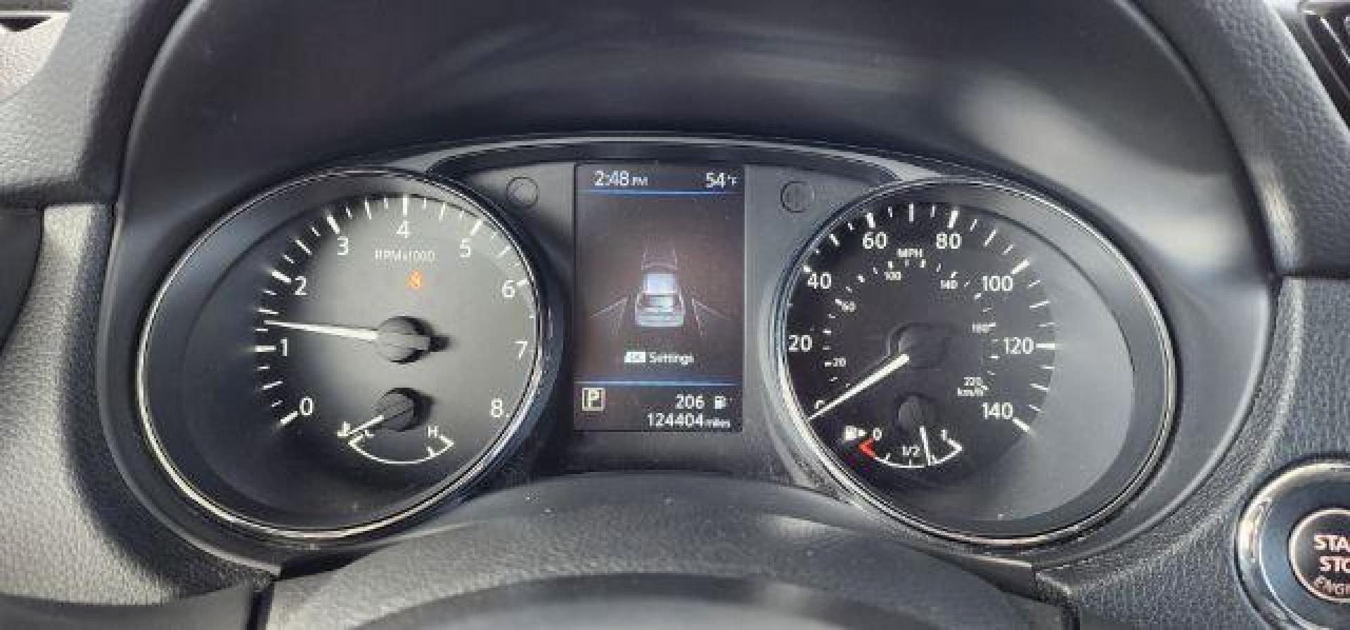 2019 GRAY /Charcoal Nissan Rogue SV (5N1AT2MV9KC) with an 2.5 L4 engine, CVT transmission, located at 353 S. Mineral St., Keyser, WV, 26726, (304) 788-7887, 39.436451, -78.981674 - FOR A BETTER PRICE CALL PAUL AT 301-268-8150 - Photo#5