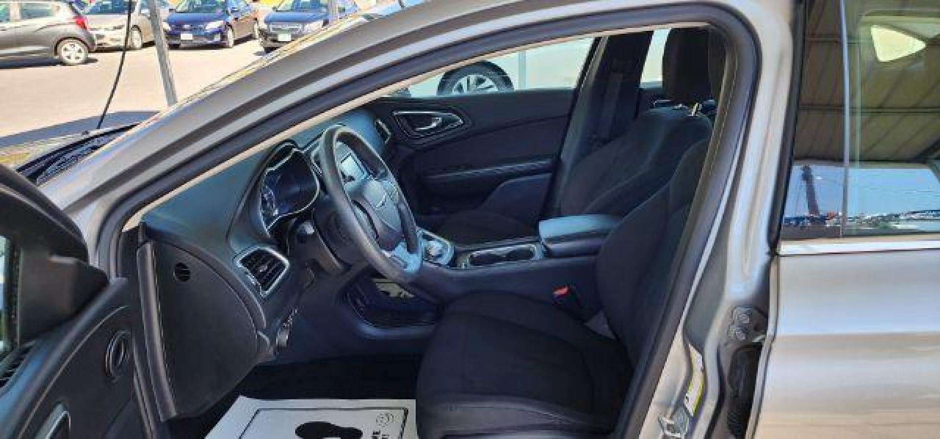 2016 SILVER /Black Chrysler 200 Limited (1C3CCCAB3GN) with an 2.4L L4 engine, AT transmission, located at 353 S. Mineral St., Keyser, WV, 26726, (304) 788-7887, 39.436451, -78.981674 - Photo#4