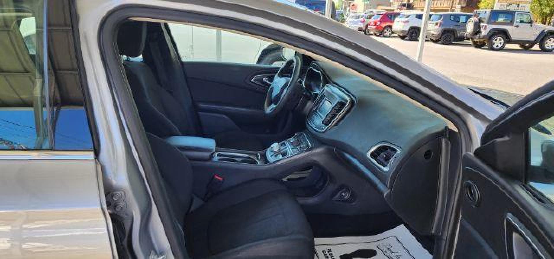 2016 SILVER /Black Chrysler 200 Limited (1C3CCCAB3GN) with an 2.4L L4 engine, AT transmission, located at 353 S. Mineral St., Keyser, WV, 26726, (304) 788-7887, 39.436451, -78.981674 - Photo#13