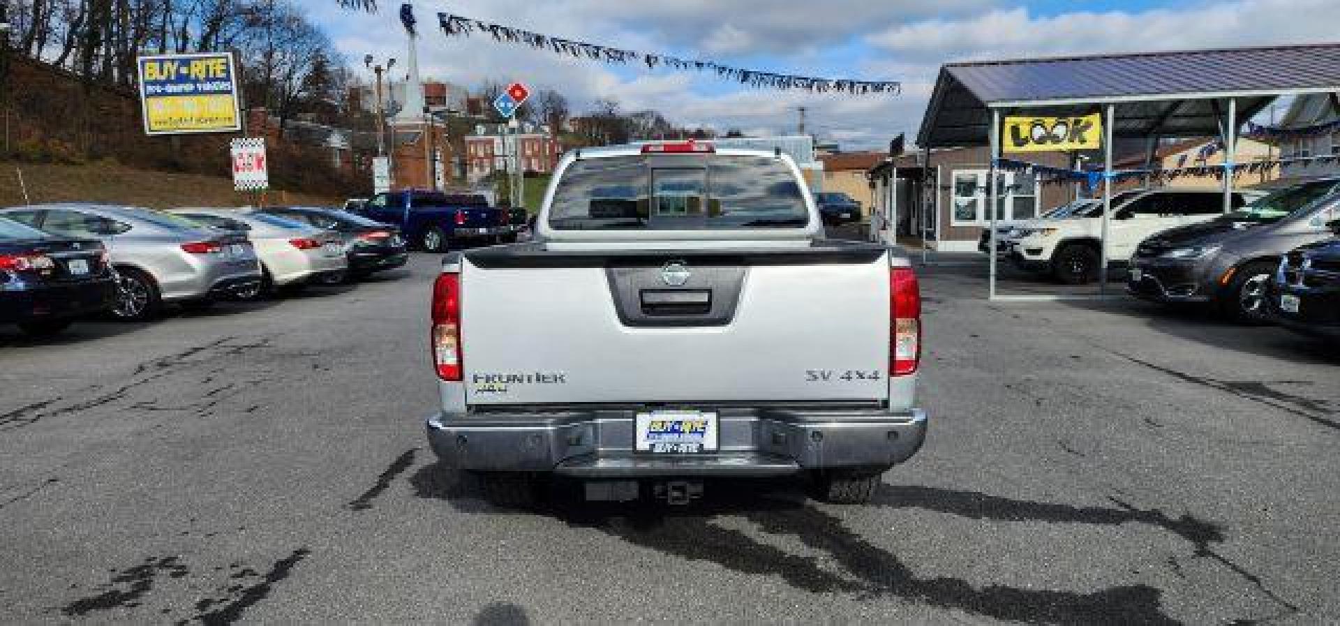 2017 SILVER /Steel Nissan Frontier SV (1N6AD0FV8HN) with an 4.0 V6 engine, AT transmission, located at 353 S. Mineral St., Keyser, WV, 26726, (304) 788-7887, 39.436451, -78.981674 - Photo#9