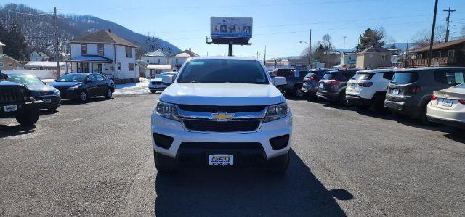 2017 WHITE /Jet Black/Dark Ash Chevrolet Colorado LT (1GCHTCEN5H1) with an 2.5 L4 engine, AT transmission, located at 353 S. Mineral St., Keyser, WV, 26726, (304) 788-7887, 39.436451, -78.981674 - Photo#1