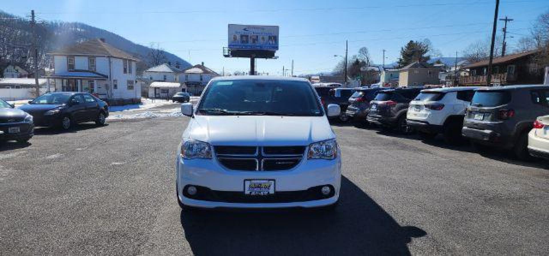 2020 WHITE /Black Dodge Grand Caravan SXT (2C4RDGCG8LR) with an 3.6L V6 engine, AT transmission, located at 353 S. Mineral St., Keyser, WV, 26726, (304) 788-7887, 39.436451, -78.981674 - Photo#1