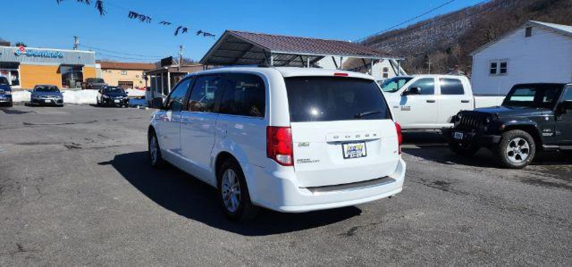 2020 WHITE /Black Dodge Grand Caravan SXT (2C4RDGCG8LR) with an 3.6L V6 engine, AT transmission, located at 353 S. Mineral St., Keyser, WV, 26726, (304) 788-7887, 39.436451, -78.981674 - Photo#8