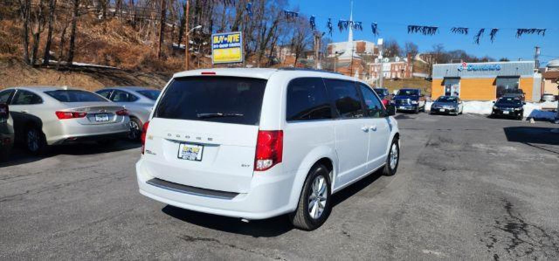 2020 WHITE /Black Dodge Grand Caravan SXT (2C4RDGCG8LR) with an 3.6L V6 engine, AT transmission, located at 353 S. Mineral St., Keyser, WV, 26726, (304) 788-7887, 39.436451, -78.981674 - Photo#11