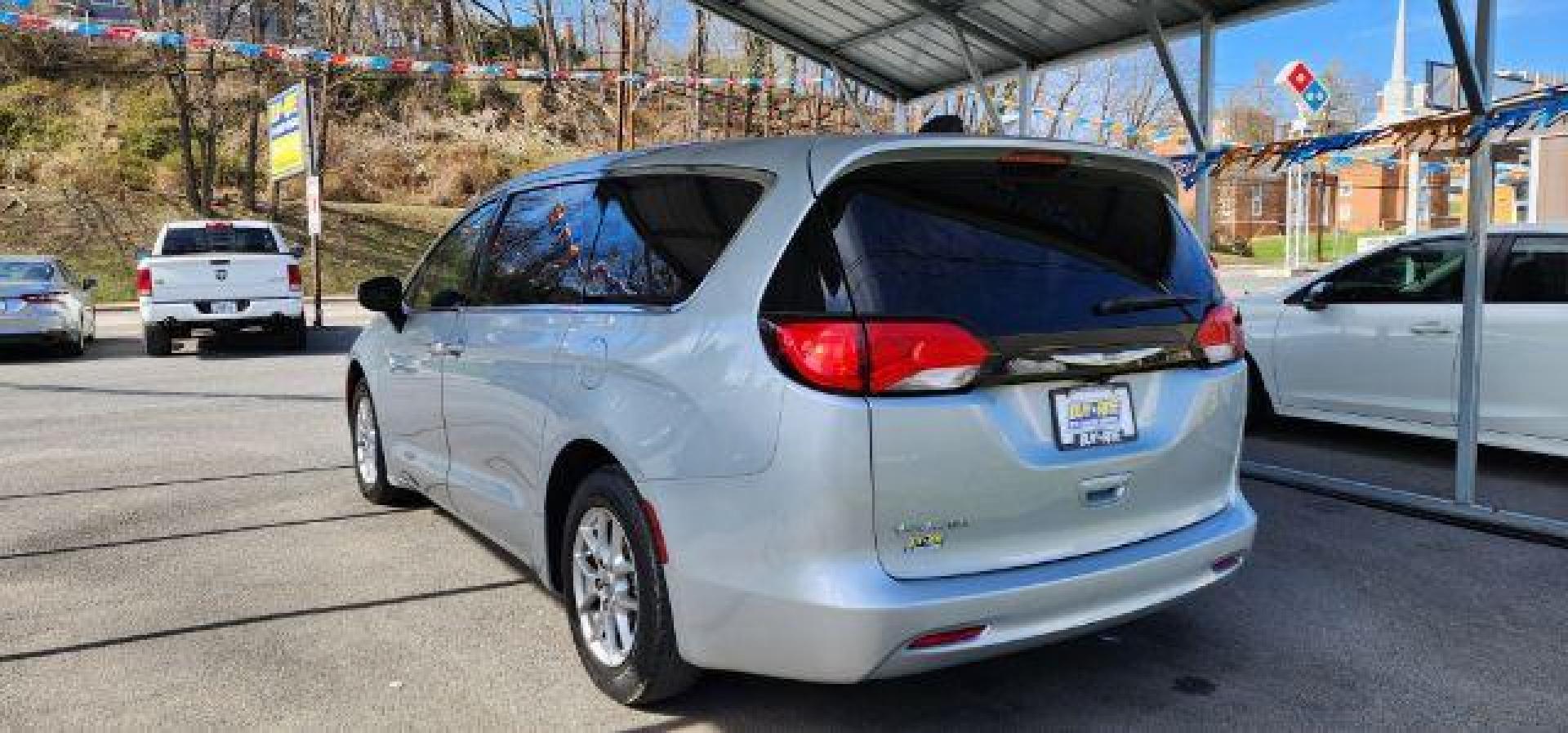 2022 SILVER /Black/Alloy/Black Chrysler Voyager LX (2C4RC1CG2NR) with an 3.6L V6 engine, AT transmission, located at 353 S. Mineral St., Keyser, WV, 26726, (304) 788-7887, 39.436451, -78.981674 - Photo#9