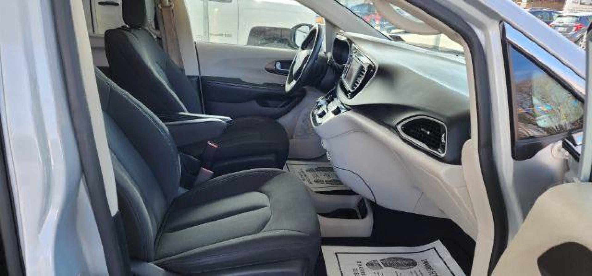 2022 SILVER /Black/Alloy/Black Chrysler Voyager LX (2C4RC1CG2NR) with an 3.6L V6 engine, AT transmission, located at 353 S. Mineral St., Keyser, WV, 26726, (304) 788-7887, 39.436451, -78.981674 - Photo#15