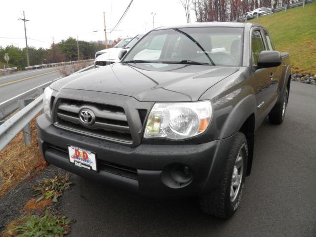 photo of 2010 Toyota Tacoma Base V6