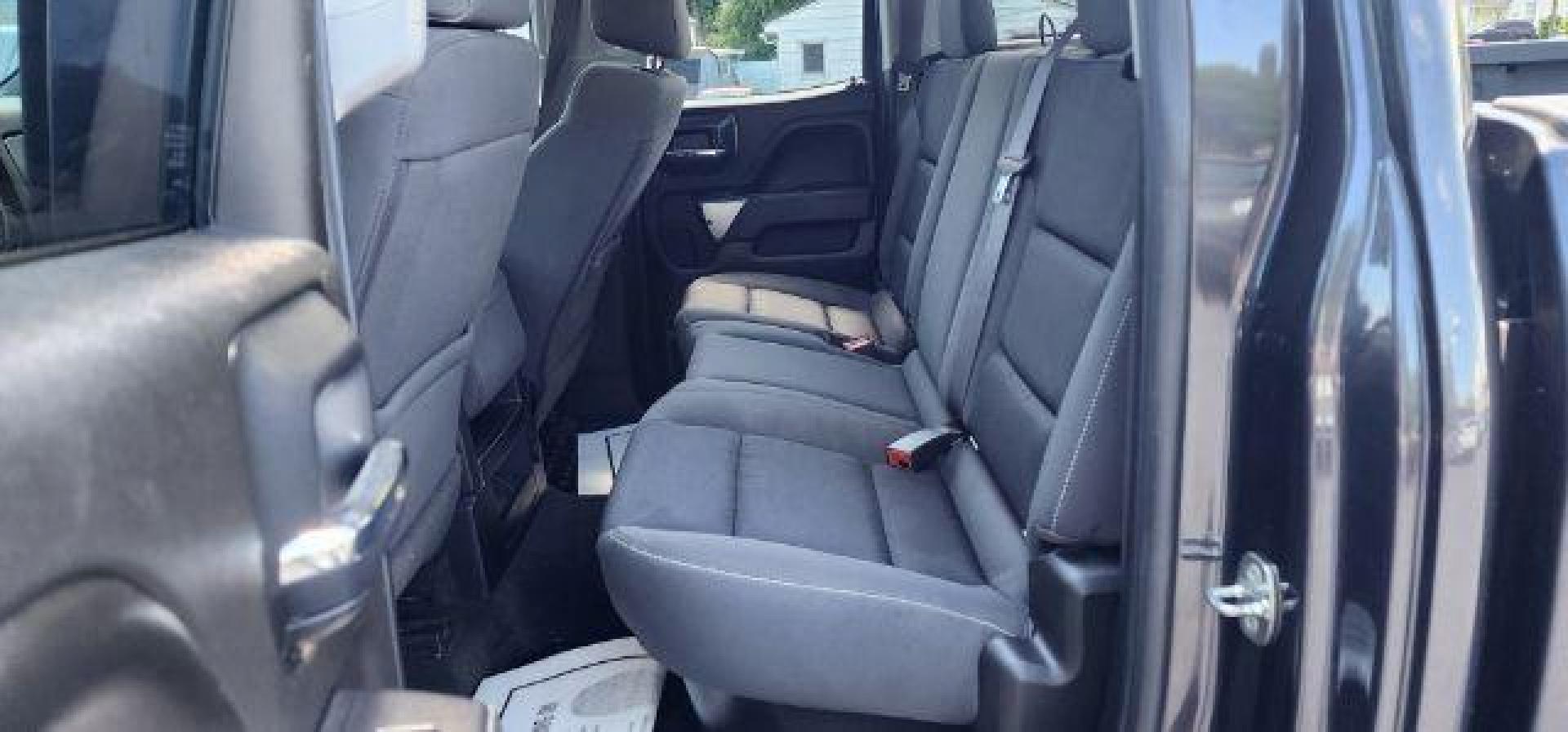 2016 GRAY /Jet Black Chevrolet Silverado 1500 1LT (1GCVKREC4GZ) with an 5.3L V8 engine, AT transmission, located at 353 S. Mineral St., Keyser, WV, 26726, (304) 788-7887, 39.436451, -78.981674 - Photo#7