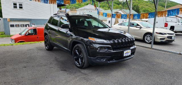 photo of 2017 Jeep Cherokee Sport