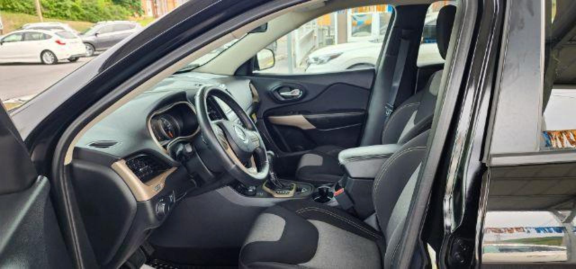 2017 BLACK /Black Jeep Cherokee Sport (1C4PJMAS0HW) with an 3.2L V6 engine, AT transmission, located at 353 S. Mineral St., Keyser, WV, 26726, (304) 788-7887, 39.436451, -78.981674 - Photo#4