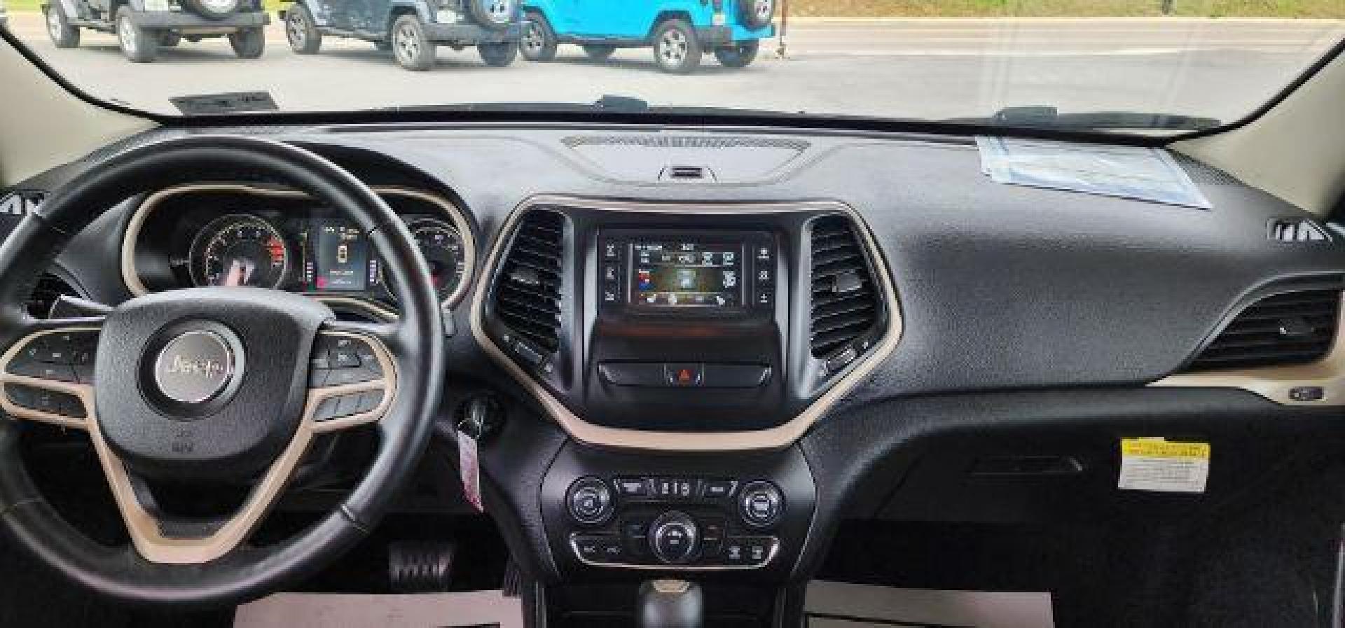 2017 BLACK /Black Jeep Cherokee Sport (1C4PJMAS0HW) with an 3.2L V6 engine, AT transmission, located at 353 S. Mineral St., Keyser, WV, 26726, (304) 788-7887, 39.436451, -78.981674 - Photo#6