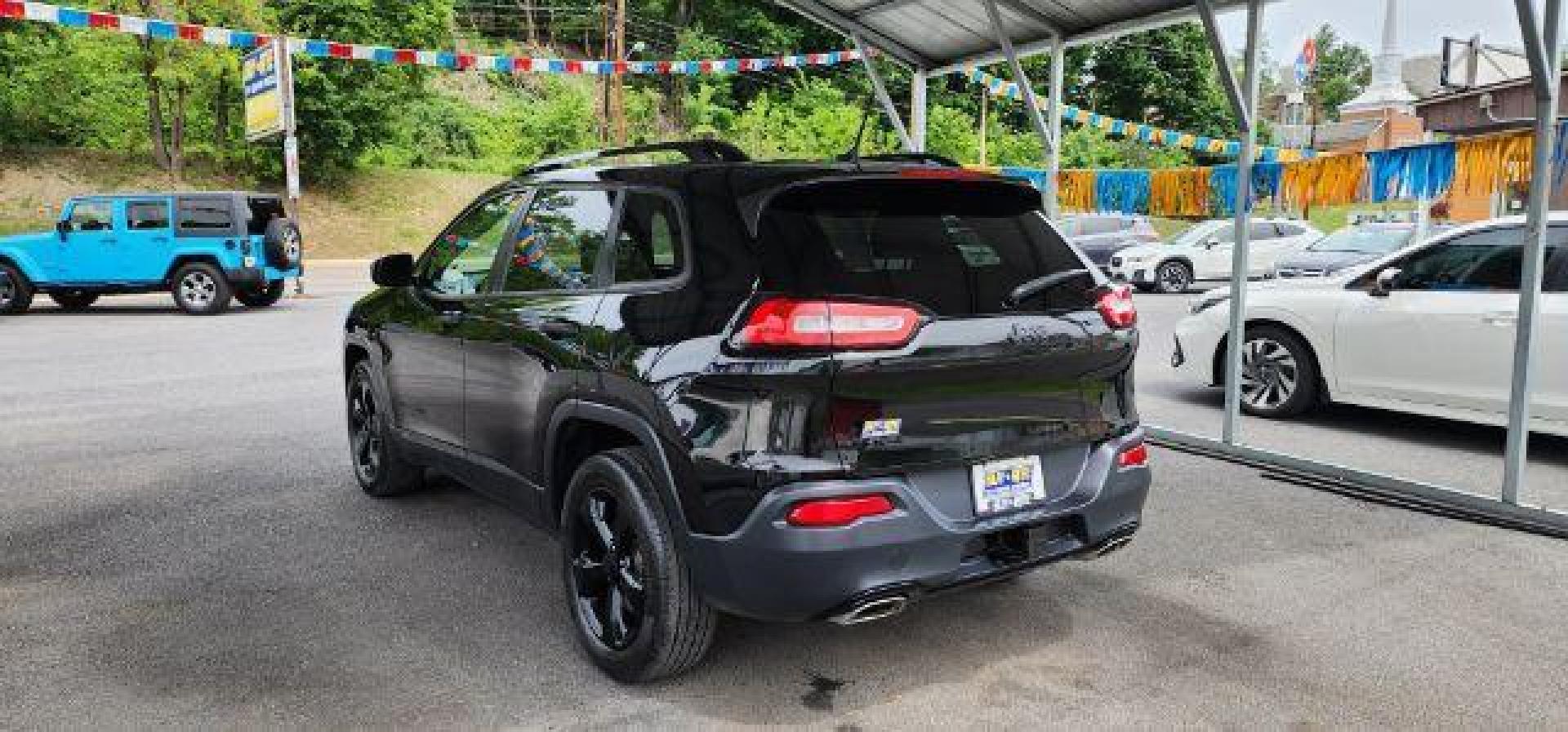 2017 BLACK /Black Jeep Cherokee Sport (1C4PJMAS0HW) with an 3.2L V6 engine, AT transmission, located at 353 S. Mineral St., Keyser, WV, 26726, (304) 788-7887, 39.436451, -78.981674 - Photo#8