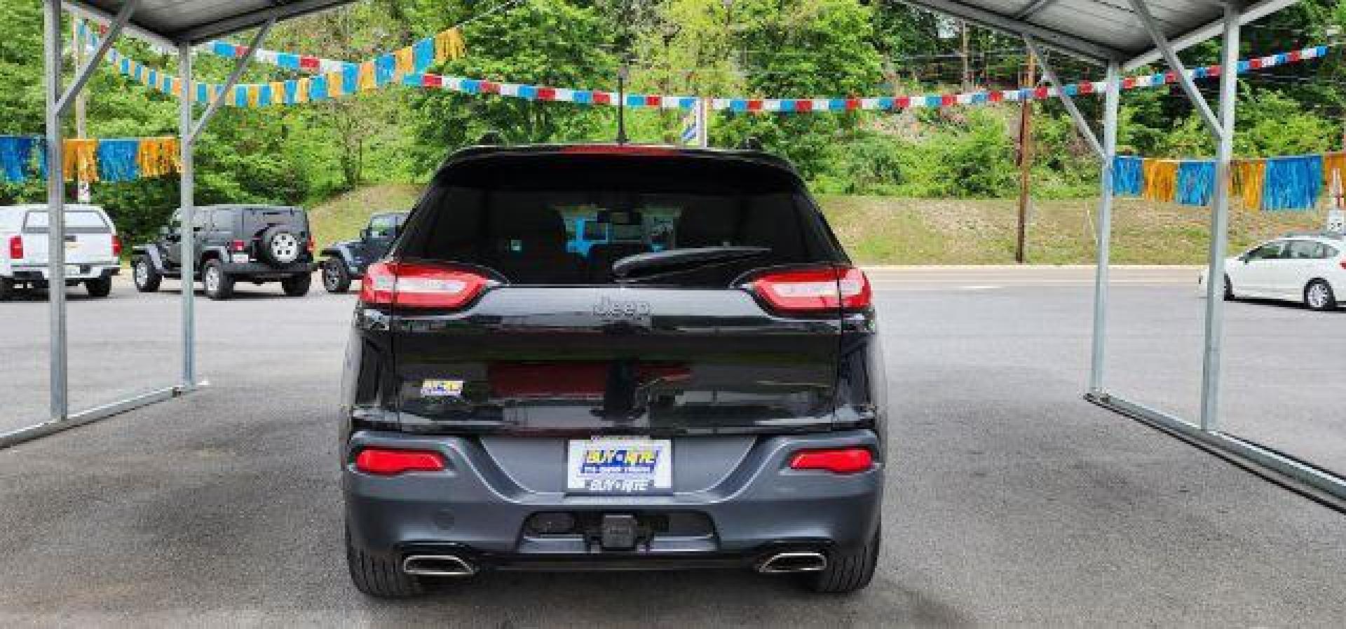 2017 BLACK /Black Jeep Cherokee Sport (1C4PJMAS0HW) with an 3.2L V6 engine, AT transmission, located at 353 S. Mineral St., Keyser, WV, 26726, (304) 788-7887, 39.436451, -78.981674 - Photo#9