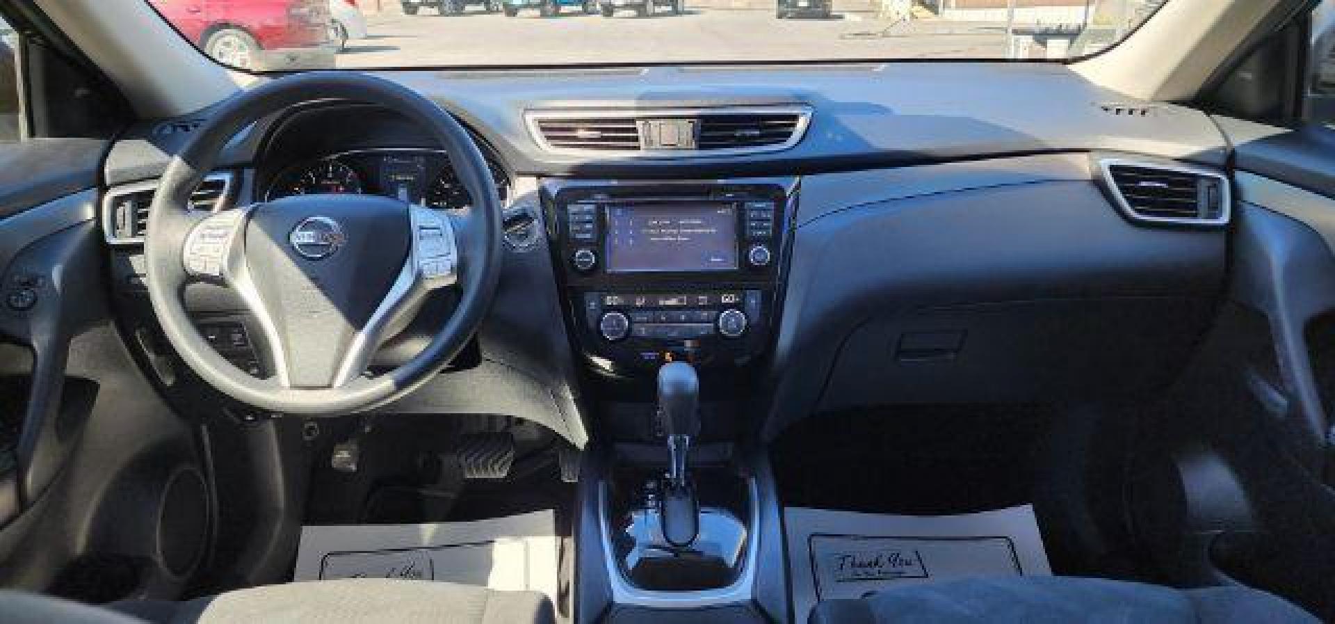2016 BLACK /Charcoal Nissan Rogue SV (KNMAT2MV7GP) with an 2.5 L4 engine, AT transmission, located at 353 S. Mineral St., Keyser, WV, 26726, (304) 788-7887, 39.436451, -78.981674- Photo#6