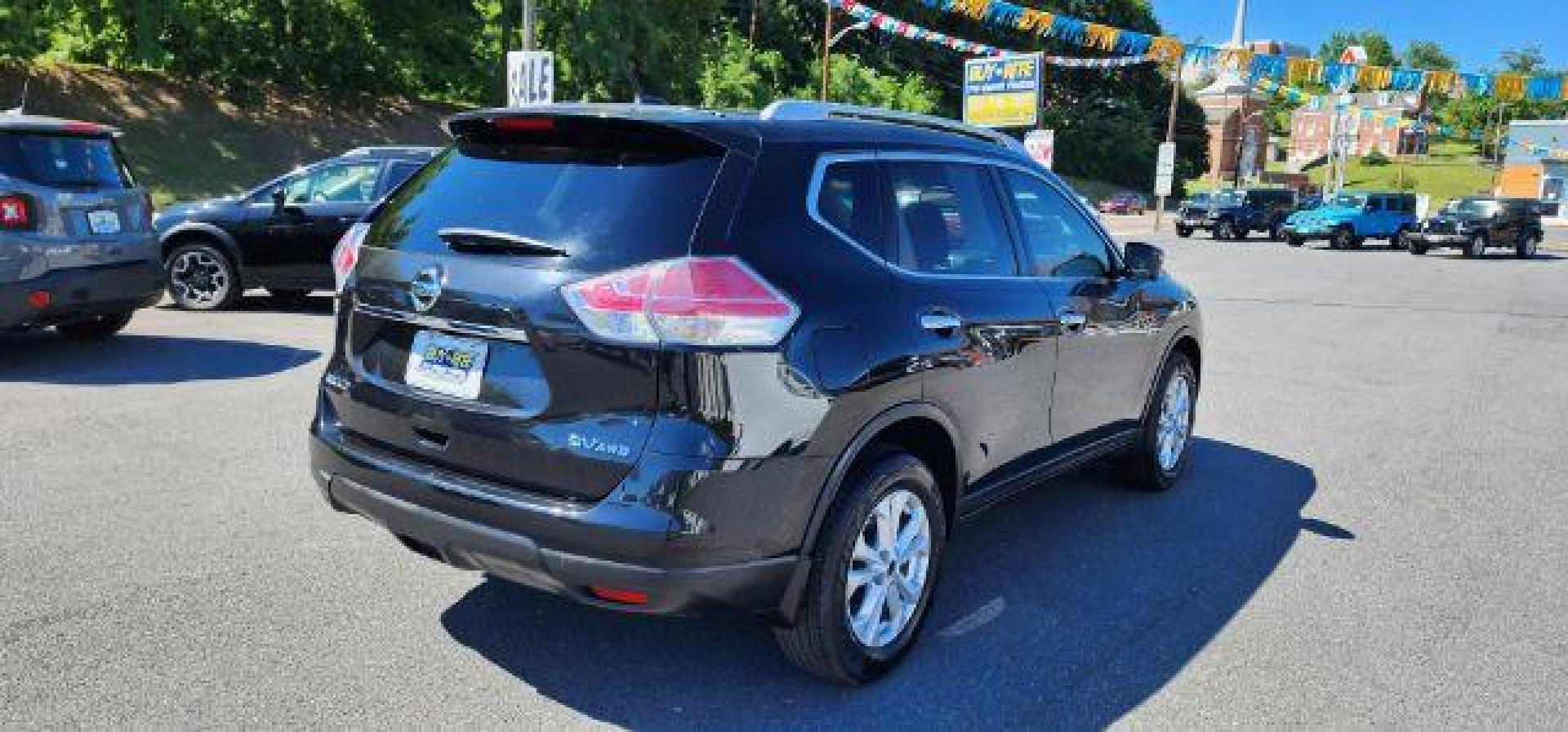 2016 BLACK /Charcoal Nissan Rogue SV (KNMAT2MV7GP) with an 2.5 L4 engine, AT transmission, located at 353 S. Mineral St., Keyser, WV, 26726, (304) 788-7887, 39.436451, -78.981674- Photo#11
