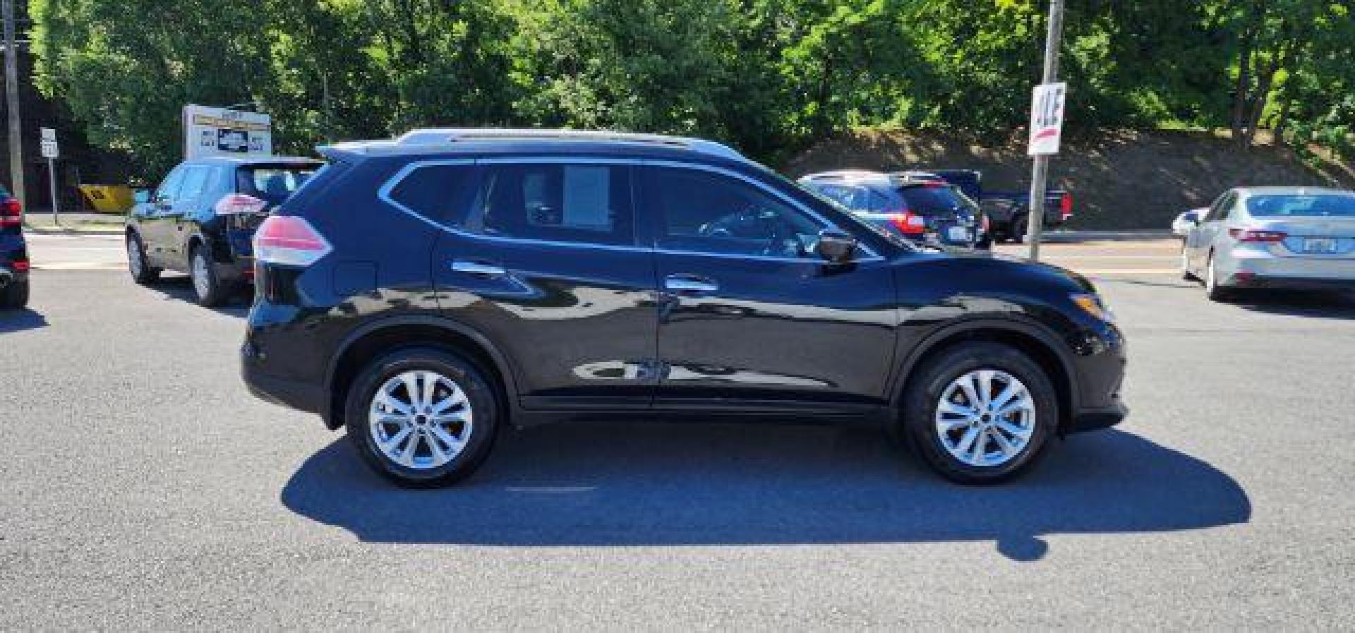 2016 BLACK /Charcoal Nissan Rogue SV (KNMAT2MV7GP) with an 2.5 L4 engine, AT transmission, located at 353 S. Mineral St., Keyser, WV, 26726, (304) 788-7887, 39.436451, -78.981674- Photo#12