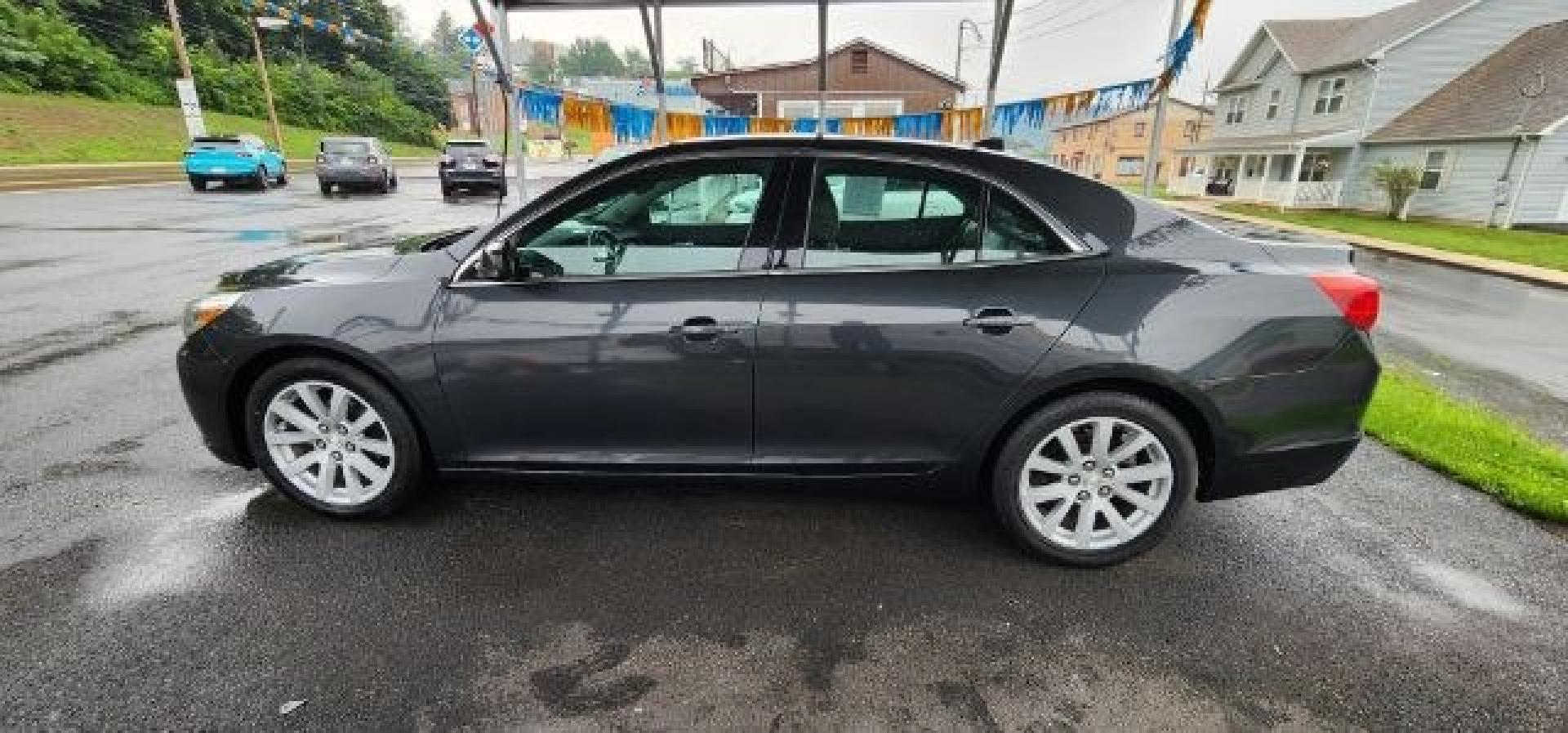 2014 GRAY /Jet Black Chevrolet Malibu 2LT (1G11E5SL5EF) with an 2.5 L4 engine, AT transmission, located at 353 S. Mineral St., Keyser, WV, 26726, (304) 788-7887, 39.436451, -78.981674- Photo#3