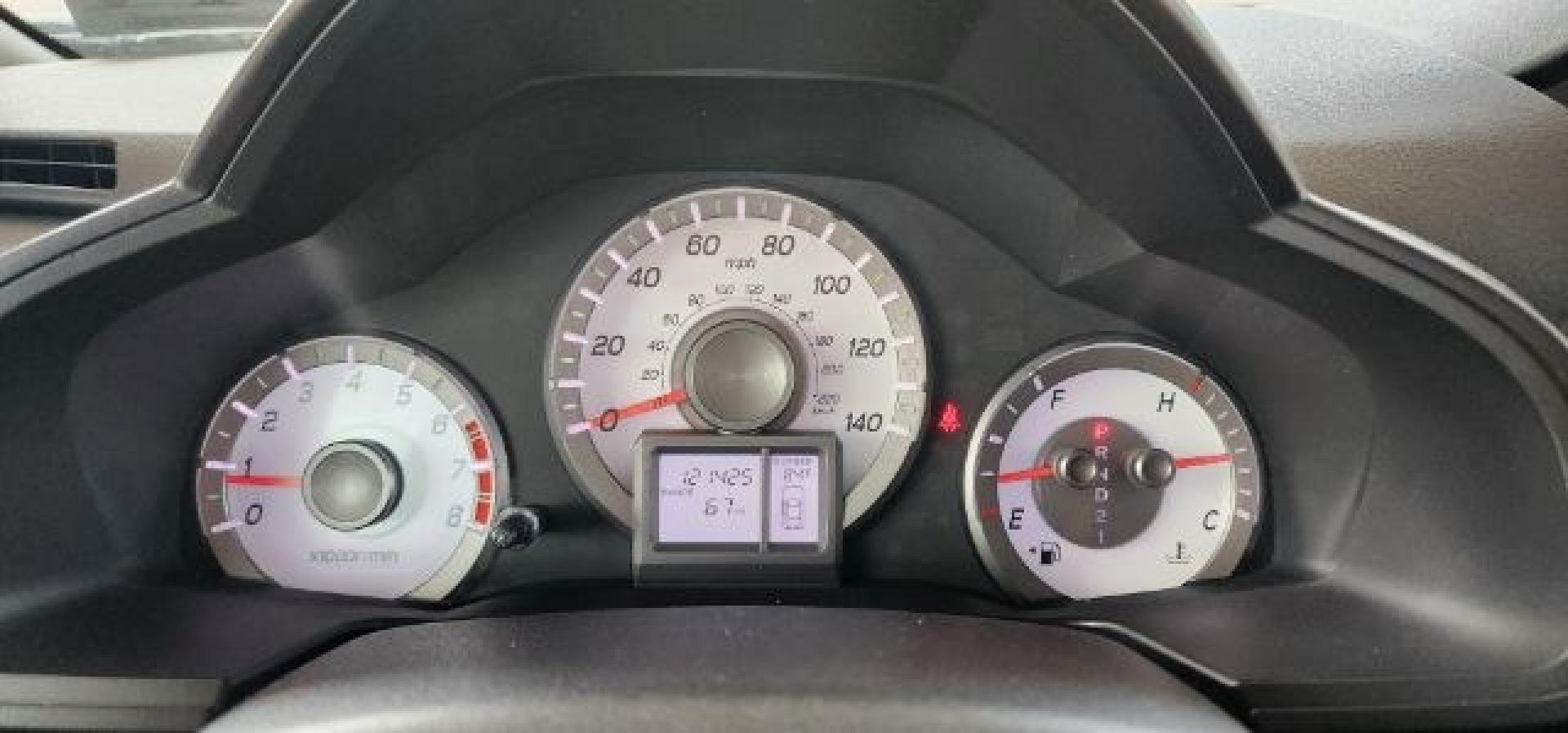 2012 GRAY /Black Honda Pilot EX-L (5FNYF3H79CB) with an 3.5L V6 engine, AT transmission, located at 353 S. Mineral St., Keyser, WV, 26726, (304) 788-7887, 39.436451, -78.981674- Photo#5