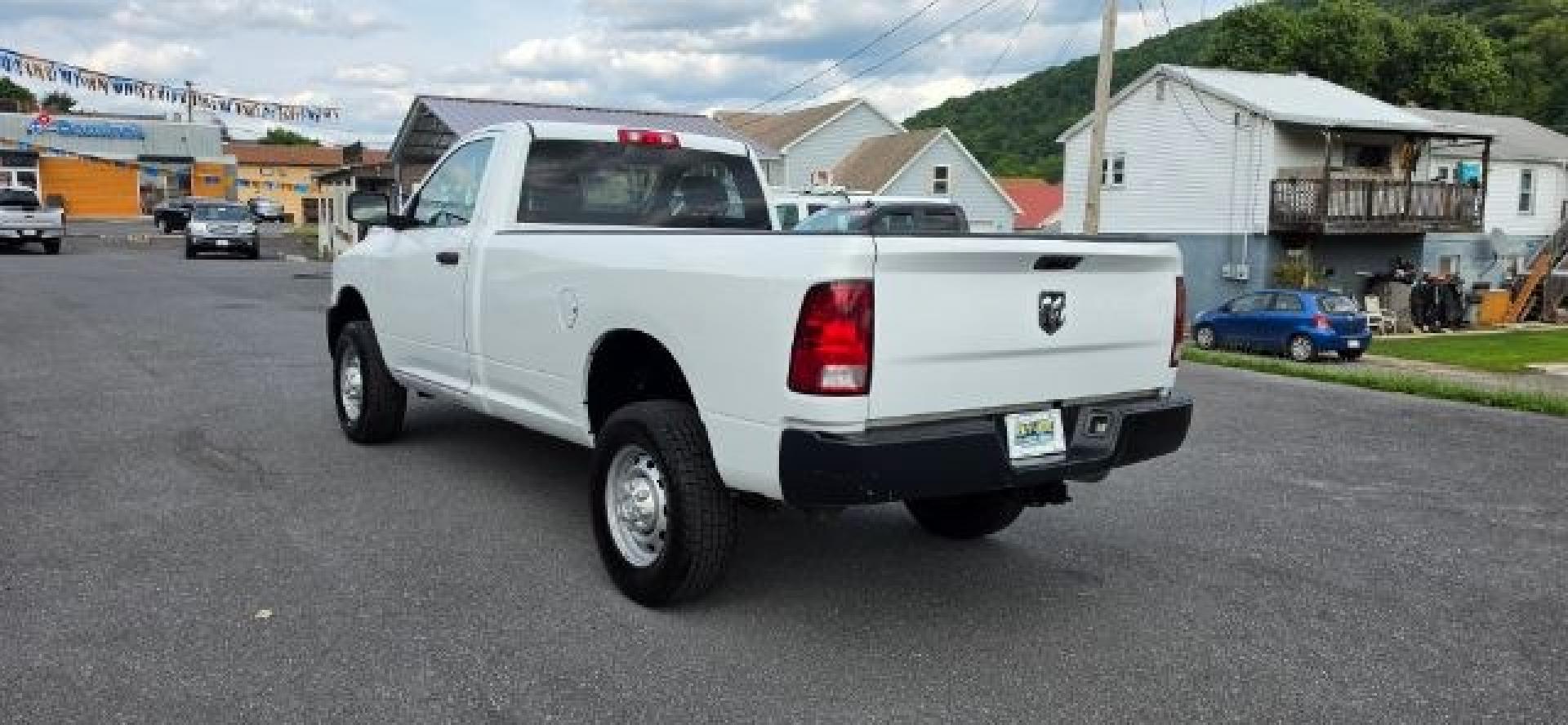 2012 WHITE /Medium Greystone/Dark Slate Ram 2500 ST (3C6LD5AT6CG) with an 5.7L V8 engine, AT transmission, located at 353 S. Mineral St., Keyser, WV, 26726, (304) 788-7887, 39.436451, -78.981674- Photo#7