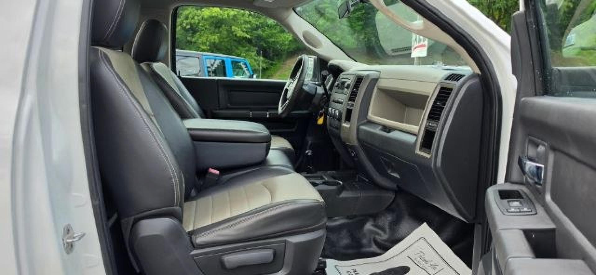 2012 WHITE /Medium Greystone/Dark Slate Ram 2500 ST (3C6LD5AT6CG) with an 5.7L V8 engine, AT transmission, located at 353 S. Mineral St., Keyser, WV, 26726, (304) 788-7887, 39.436451, -78.981674- Photo#12