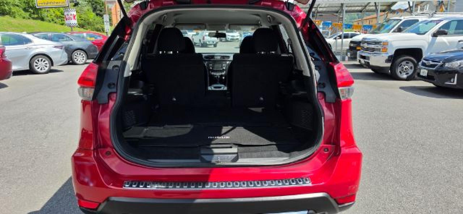 2017 Red /Charcoal, cloth Nissan Rogue SV AWD (JN8AT2MV4HW) with an 2.5L I4 engine, AT transmission, located at 353 S. Mineral St., Keyser, WV, 26726, (304) 788-7887, 39.436451, -78.981674- Photo#10