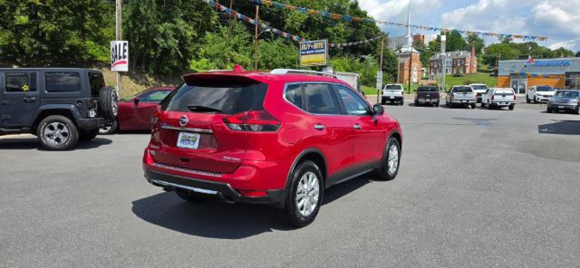 2017 Red /Charcoal, cloth Nissan Rogue SV AWD (JN8AT2MV4HW) with an 2.5L I4 engine, AT transmission, located at 353 S. Mineral St., Keyser, WV, 26726, (304) 788-7887, 39.436451, -78.981674- Photo#11