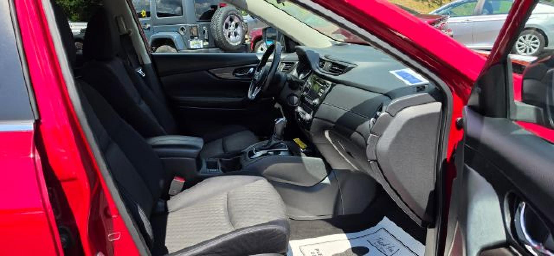 2017 Red /Charcoal, cloth Nissan Rogue SV AWD (JN8AT2MV4HW) with an 2.5L I4 engine, AT transmission, located at 353 S. Mineral St., Keyser, WV, 26726, (304) 788-7887, 39.436451, -78.981674- Photo#14