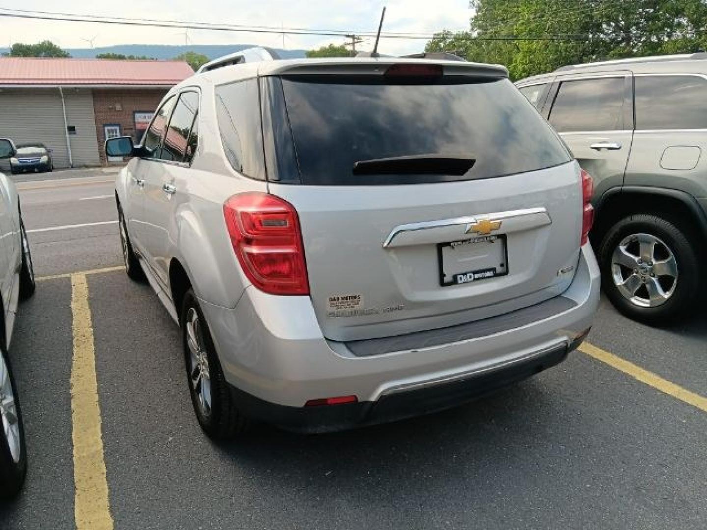 2017 Silver /Jet Black Chevrolet Equinox Premier (2GNFLGEK1H6) with an 2.4L I4 engine, AT transmission, located at 353 S. Mineral St., Keyser, WV, 26726, (304) 788-7887, 39.436451, -78.981674- Photo#4