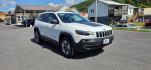 2019 WHITE /Black Jeep Cherokee Trailhawk 4x4 (1C4PJMBX4KD) with an 3.2L V6 engine, AT transmission, located at 353 S. Mineral St., Keyser, WV, 26726, (304) 788-7887, 39.436451, -78.981674- Photo#0