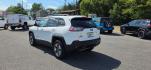 2019 WHITE /Black Jeep Cherokee Trailhawk 4x4 (1C4PJMBX4KD) with an 3.2L V6 engine, AT transmission, located at 353 S. Mineral St., Keyser, WV, 26726, (304) 788-7887, 39.436451, -78.981674- Photo#8