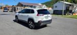 2019 WHITE /Black Jeep Cherokee Limited 4x4 (1C4PJMDX5KD) with an 3.2L V6 engine, AT transmission, located at 353 S. Mineral St., Keyser, WV, 26726, (304) 788-7887, 39.436451, -78.981674- Photo#8